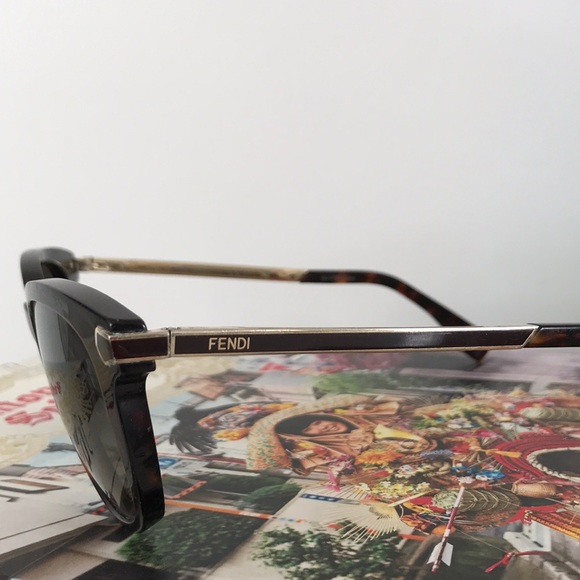 Fendi~ tortoise sunglasses - Picture 2 of 8